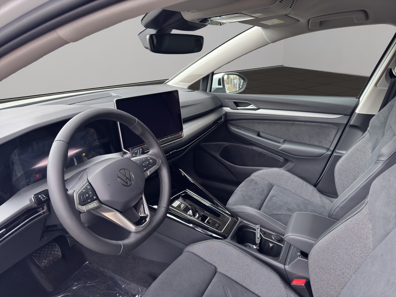 VW Golf Variant 1.5 eTSI mHEV Style-showroom-element-3