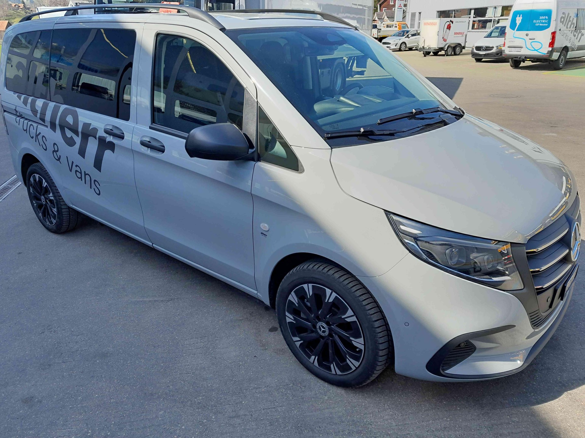 MERCEDES-BENZ Vito 119 CDI KB K 4x4 Tourer Select-image-5