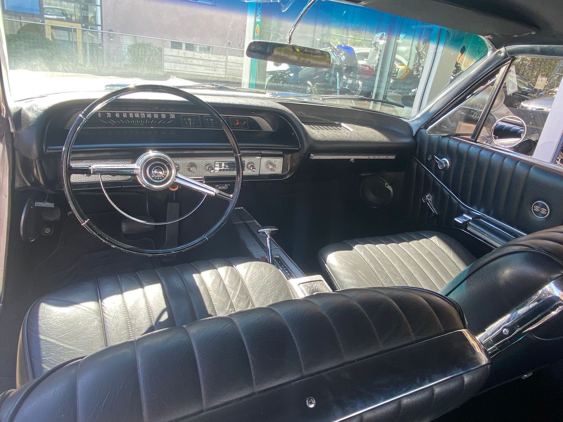 CHEVROLET Impala SS Coupé V8-image-8