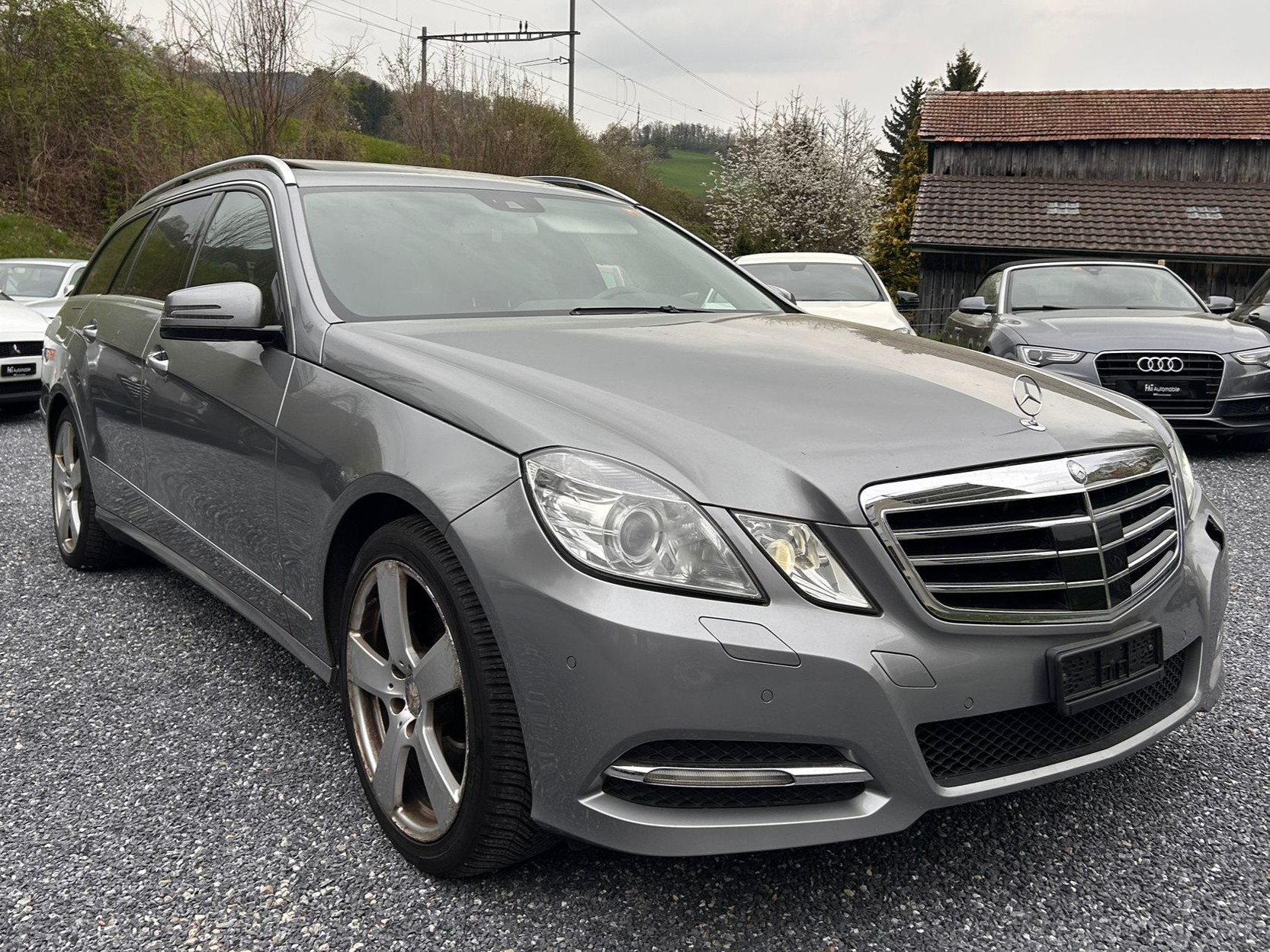 MERCEDES-BENZ E 350 Avantgarde 4Matic 7G-Tronic-image-6