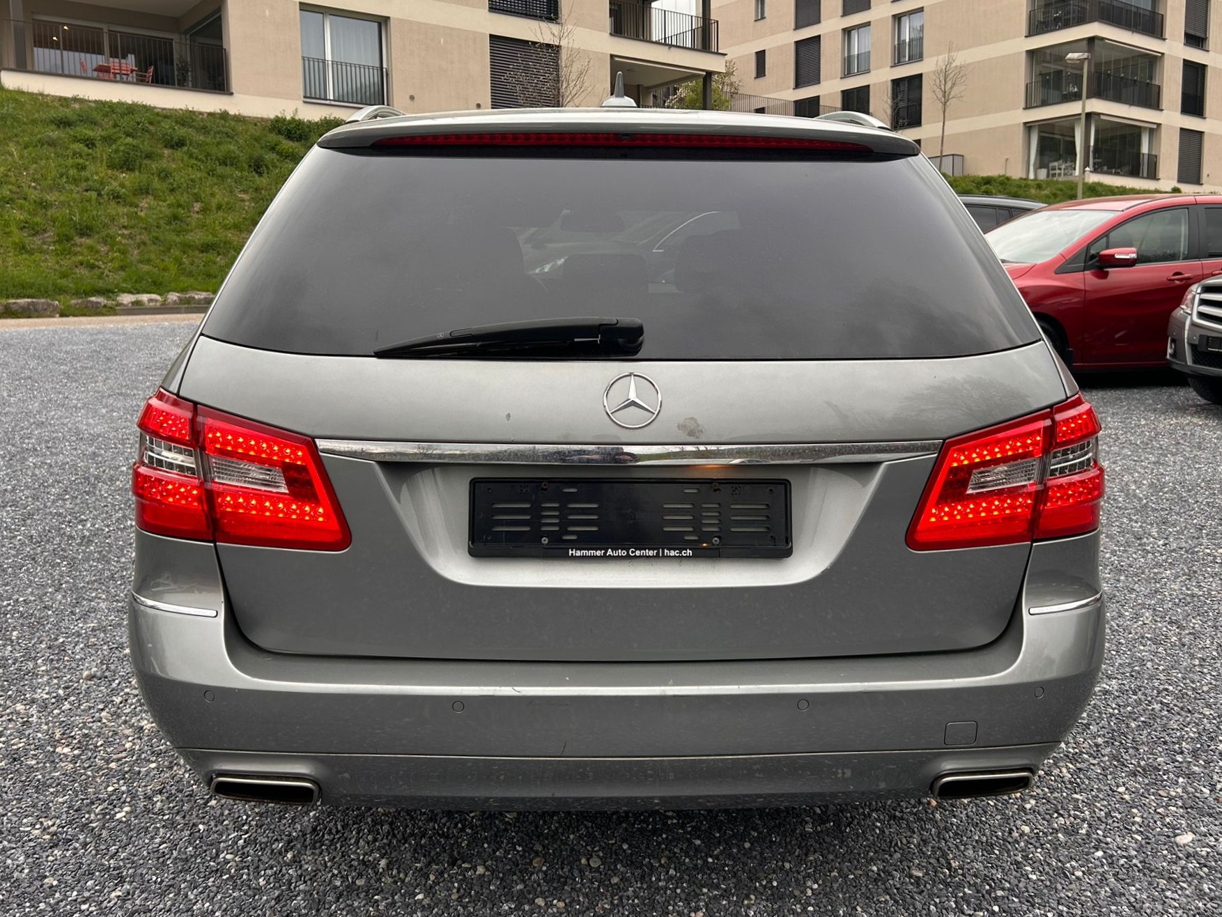 MERCEDES-BENZ E 350 Avantgarde 4Matic 7G-Tronic-showroom-element-3