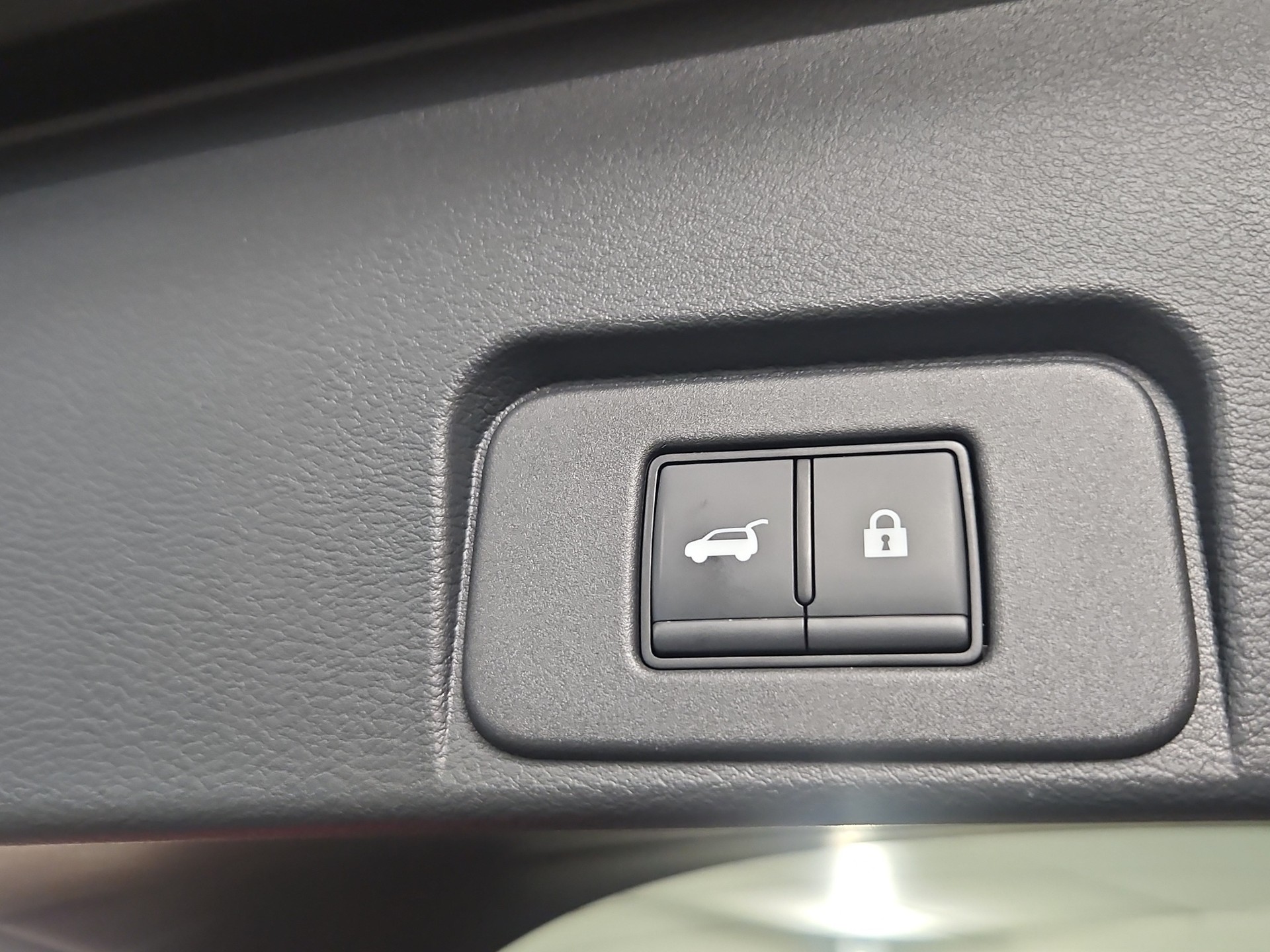 NISSAN X-Trail 1.5 VC-T e-Power 4WD Tekna+-image-18