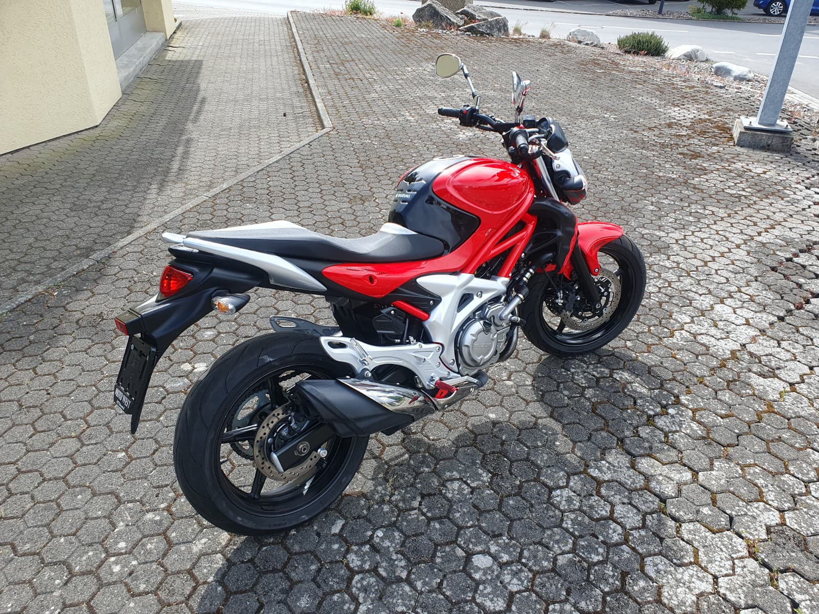 SUZUKI SFV 650 Gladius ABS-image-4