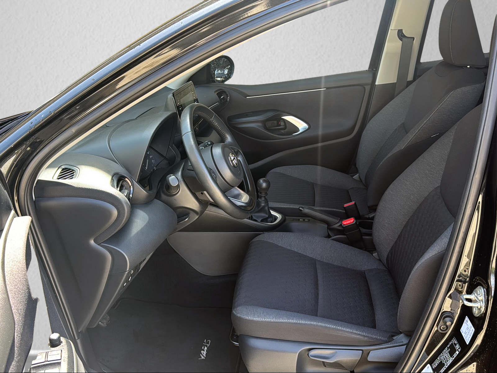 TOYOTA Yaris 1.5 VVT-iE Comfort-image-2