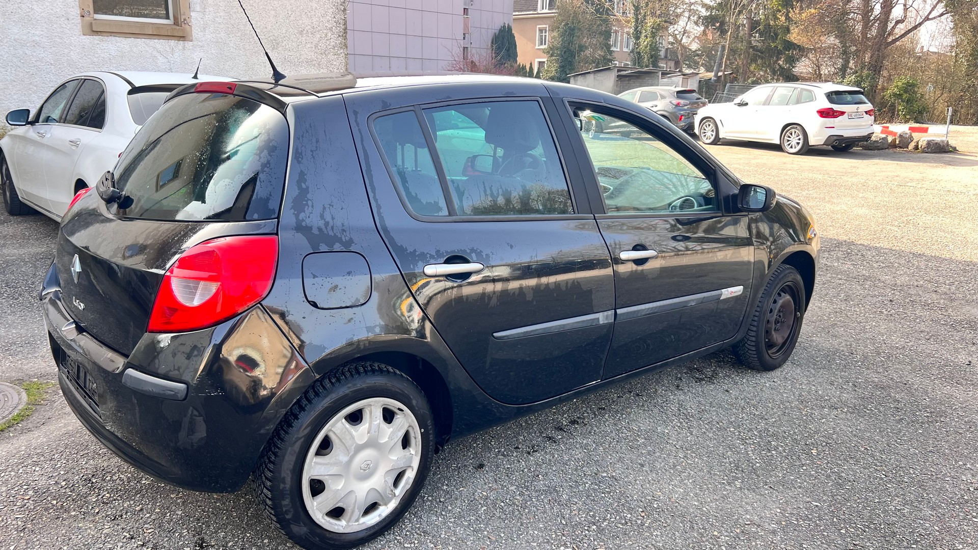 RENAULT Clio 1.2 16V Dynamique-image-4
