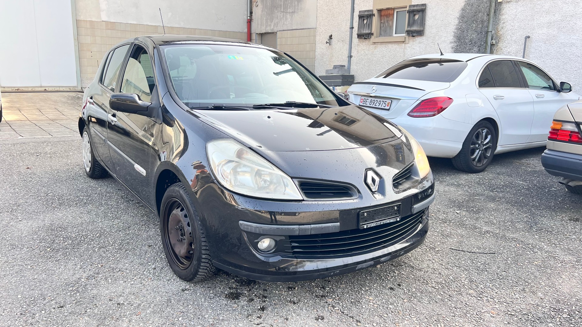 RENAULT Clio 1.2 16V Dynamique-image-1
