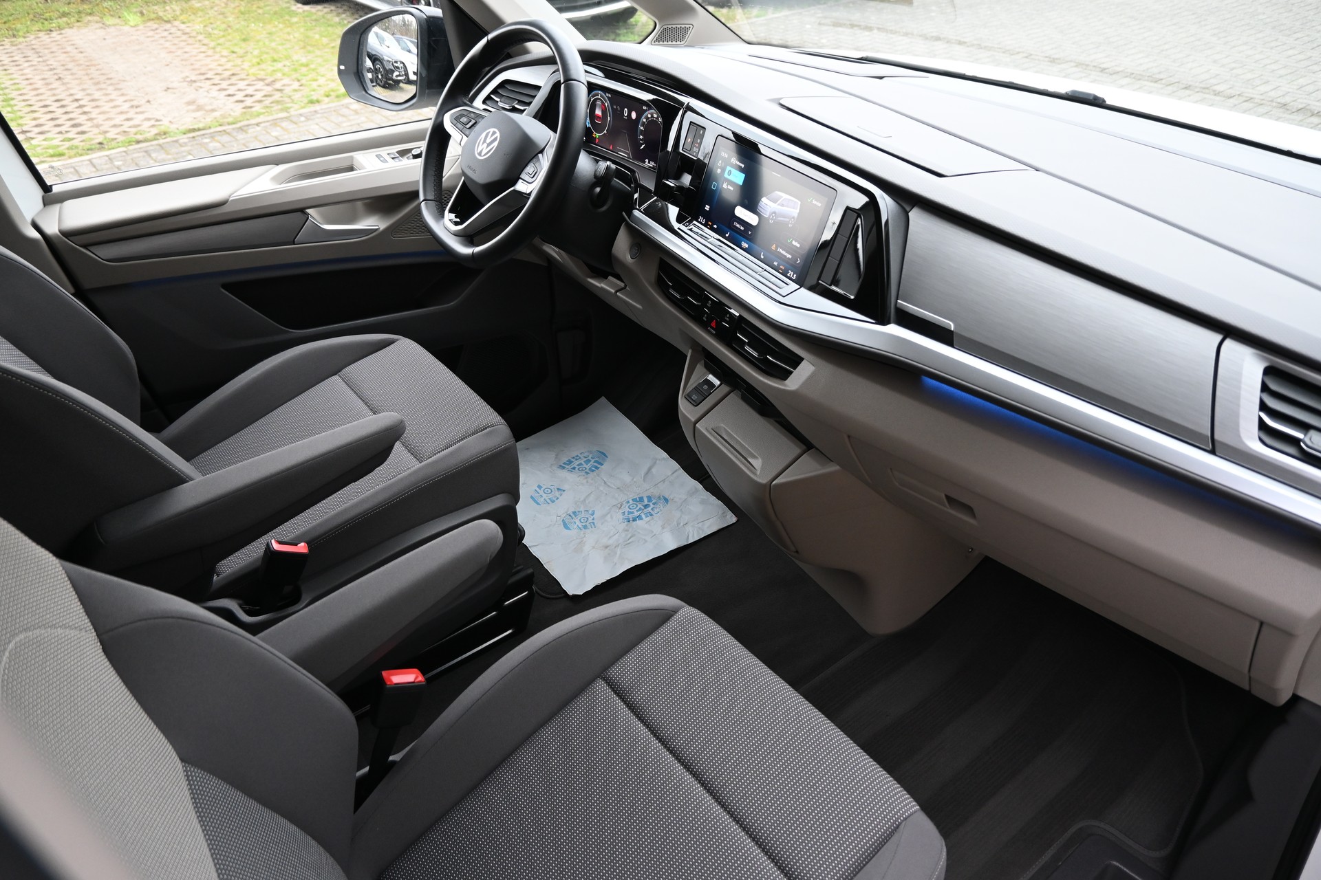 VW Multivan 2.0 TDI Style Edition Lang DSG Automat 7-Plätzer + AHK 2000Kg + Standheizung-image-12
