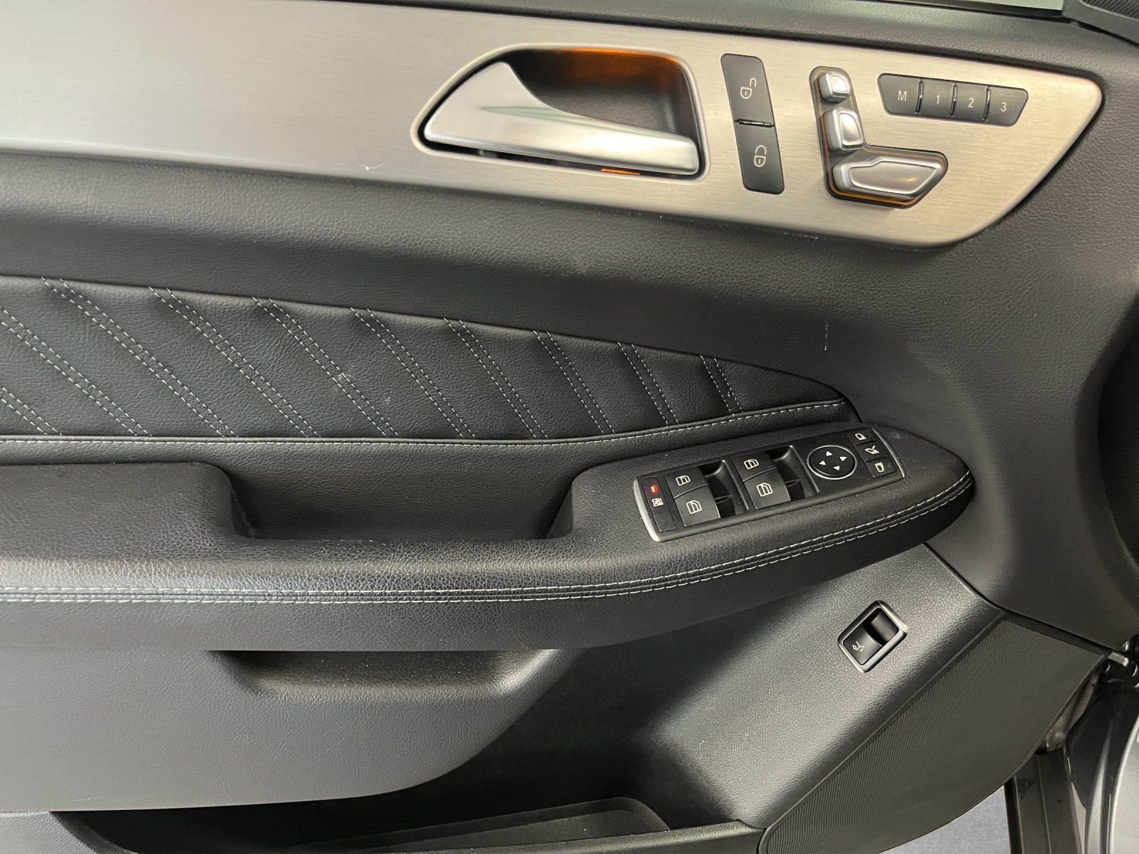 MERCEDES-BENZ GLE Coupé 43 AMG 4Matic-image-9