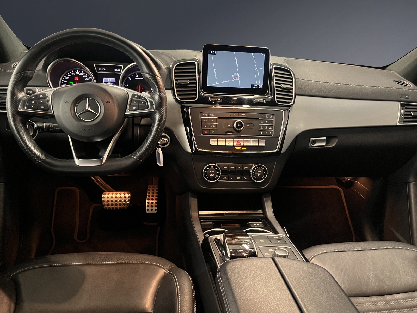 MERCEDES-BENZ GLE Coupé 43 AMG 4Matic-image-6