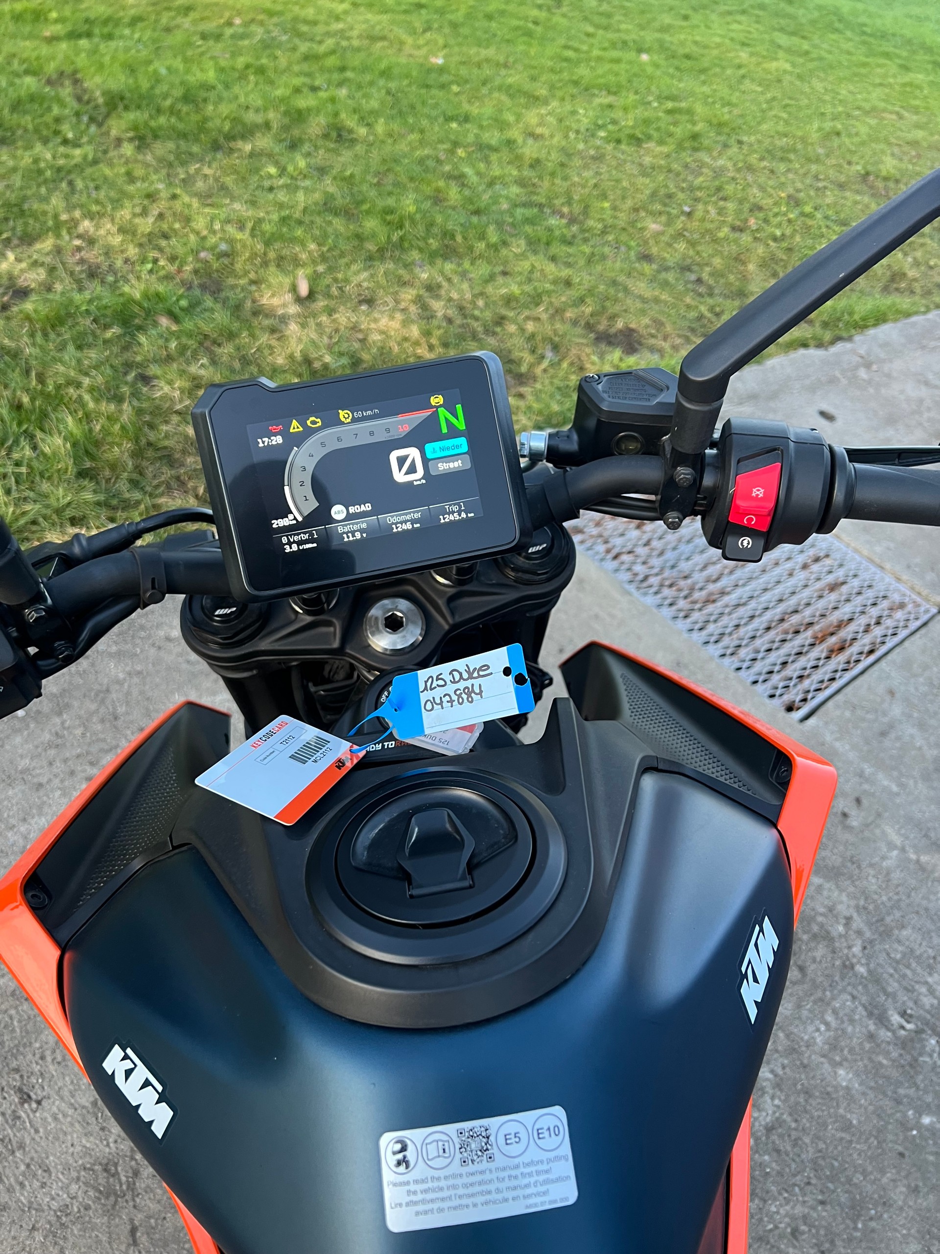 KTM 890 SMT-image-4