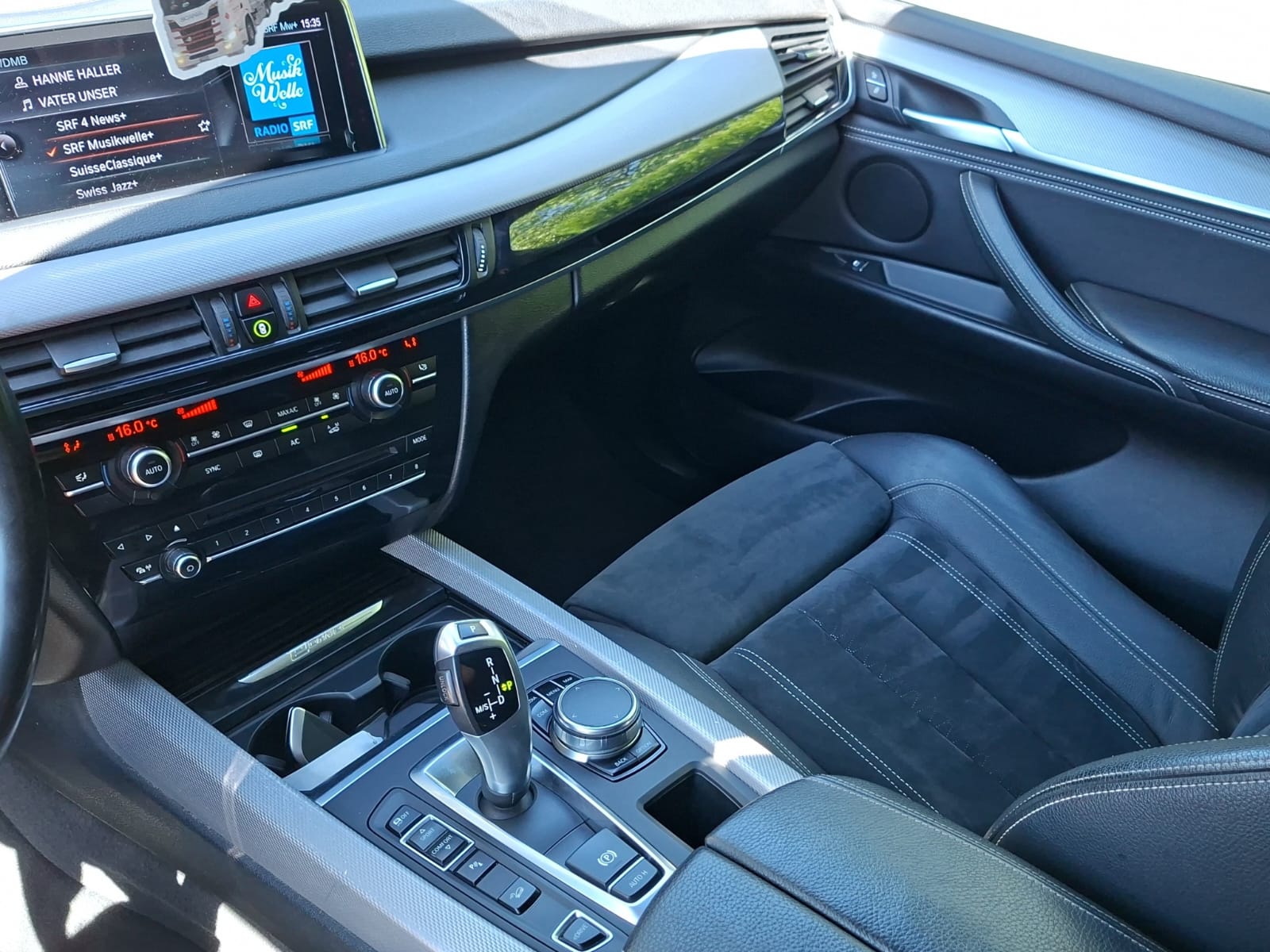 BMW X5 xDrive 40e Pack M iPerformance Steptronic-image-16