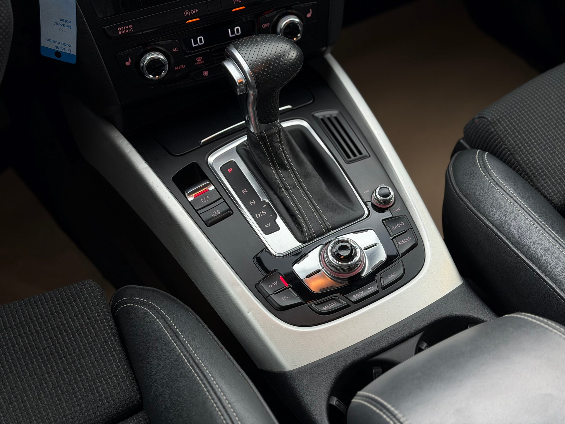 AUDI Q5 2.0 TFSI quattro tiptronic-image-16