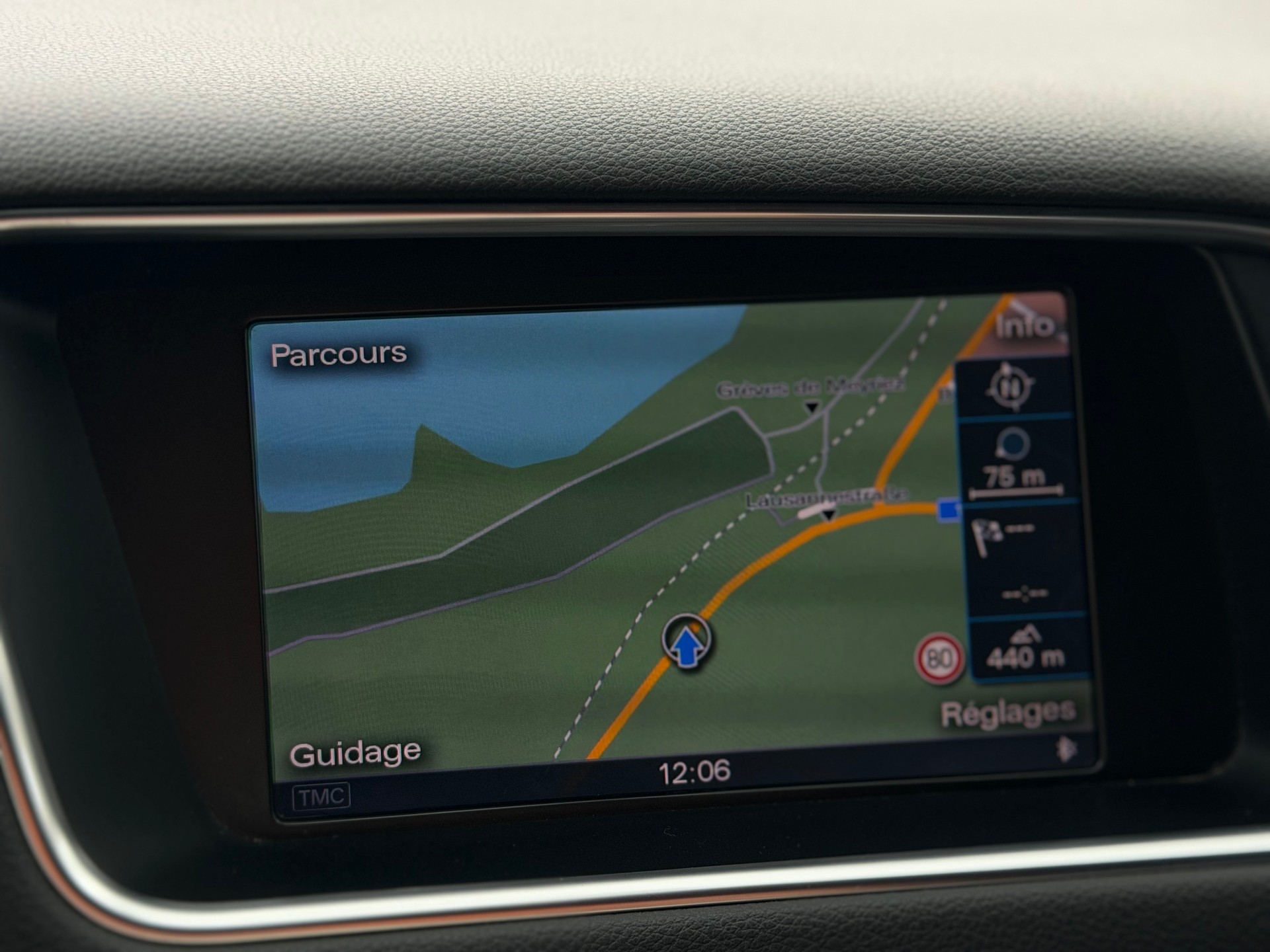 AUDI Q5 2.0 TFSI quattro tiptronic-image-19