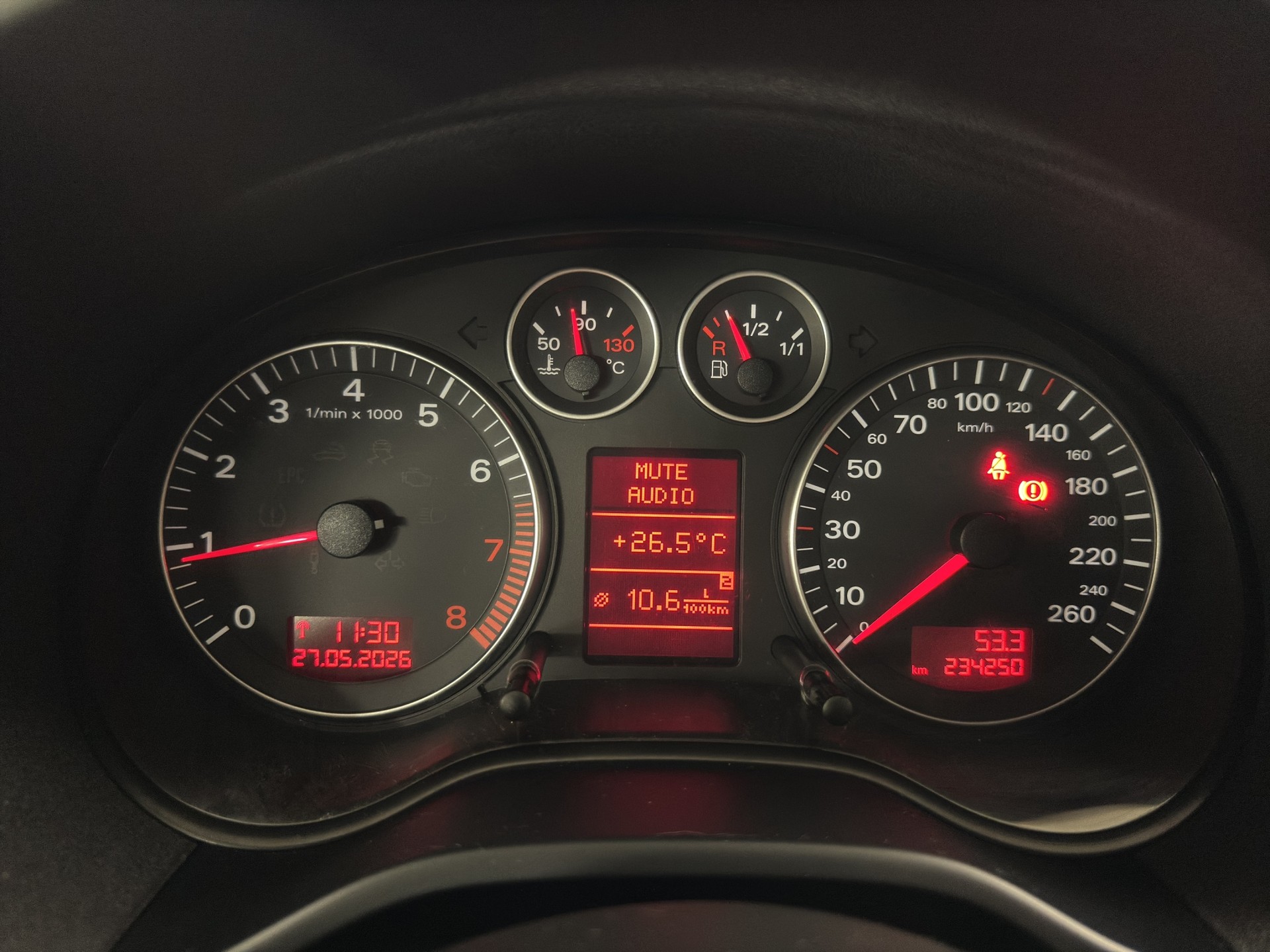 AUDI A3 1.6 Attraction-image-14