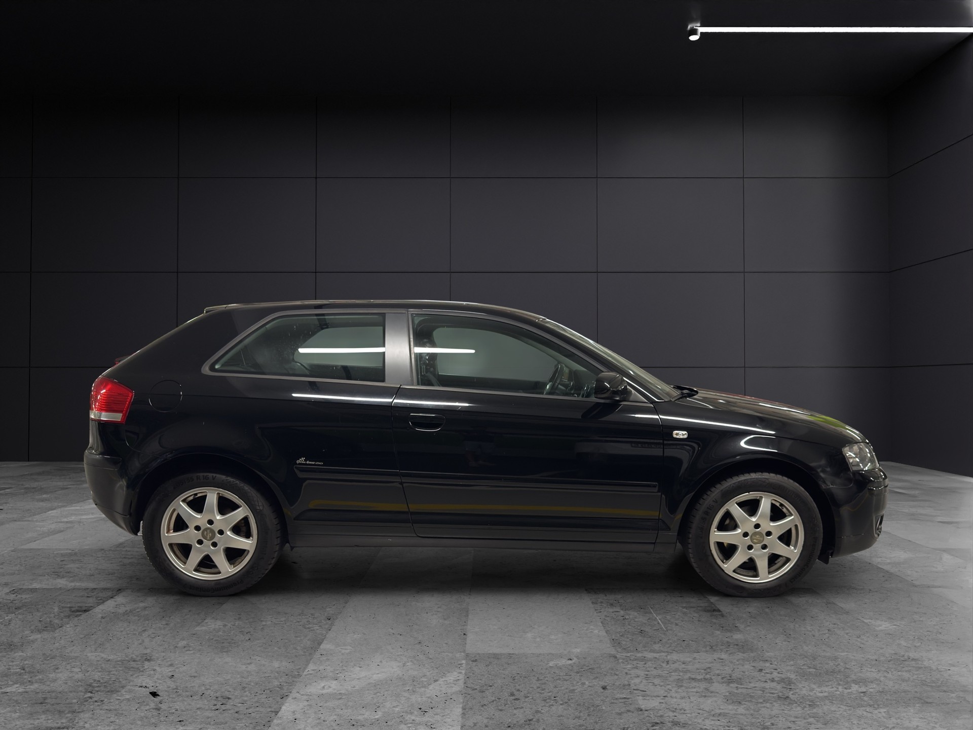 AUDI A3 1.6 Attraction-image-3