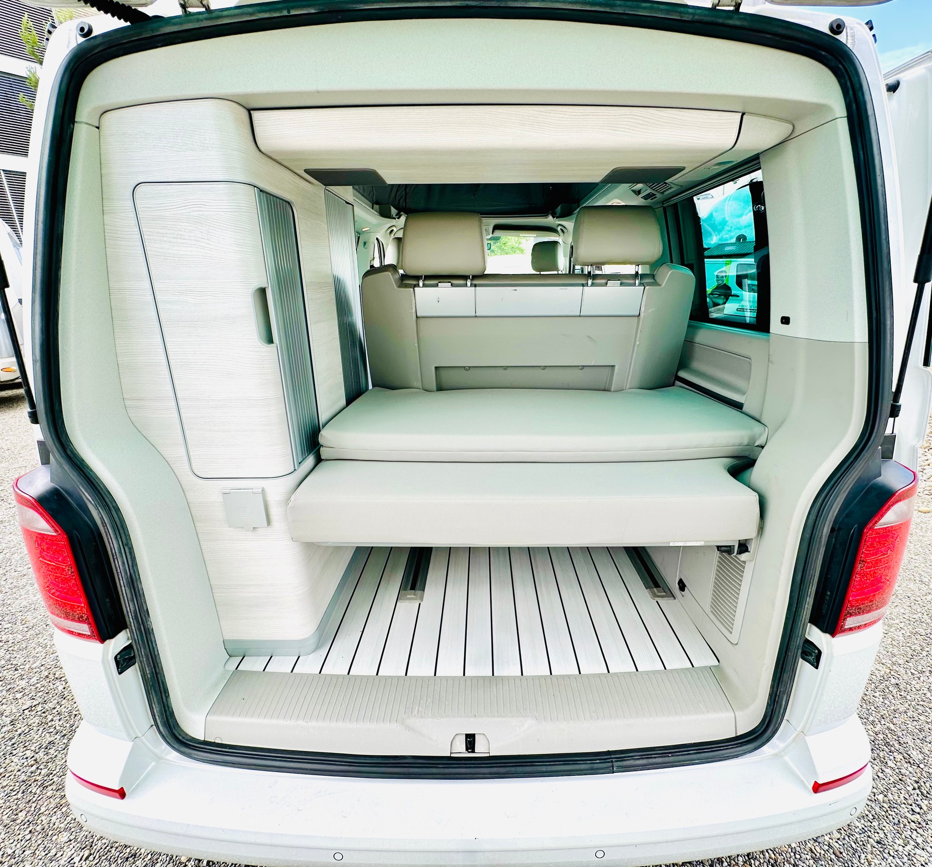 VW 2.0TDi 204PS 4x4 CALIFORNIA ***Aufstelldach-Küche***-image-25