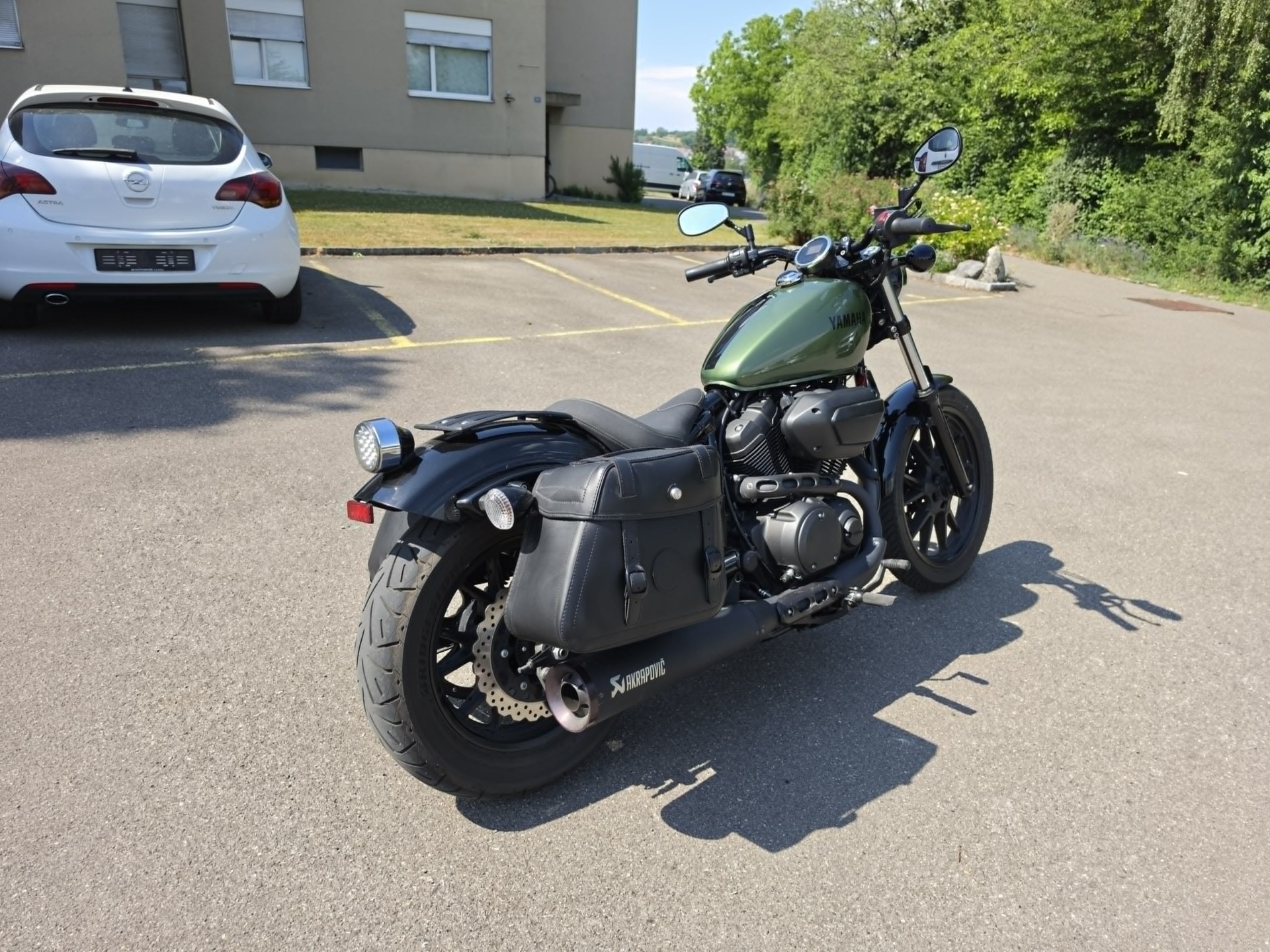 YAMAHA XV 950 R ABS-image-2
