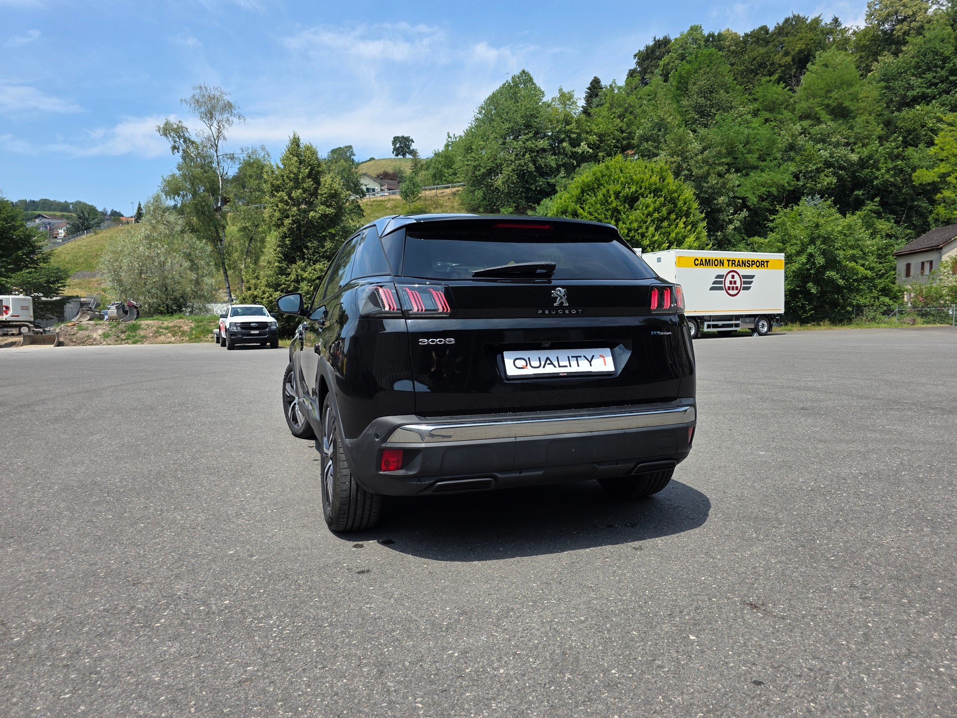 PEUGEOT 3008 300e Hybrid4 Allure Pack EAT8-image-18
