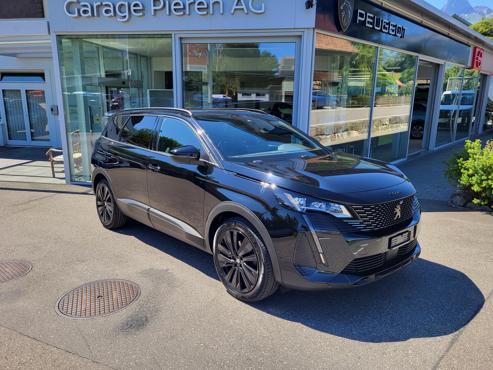PEUGEOT 5008 1.6PureTech GT Pack EAT8