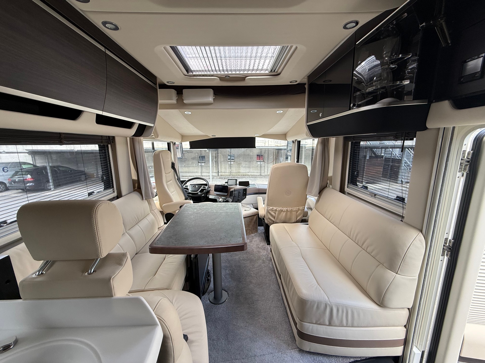 CONCORDE Actros Liner 1090 GI-image-12