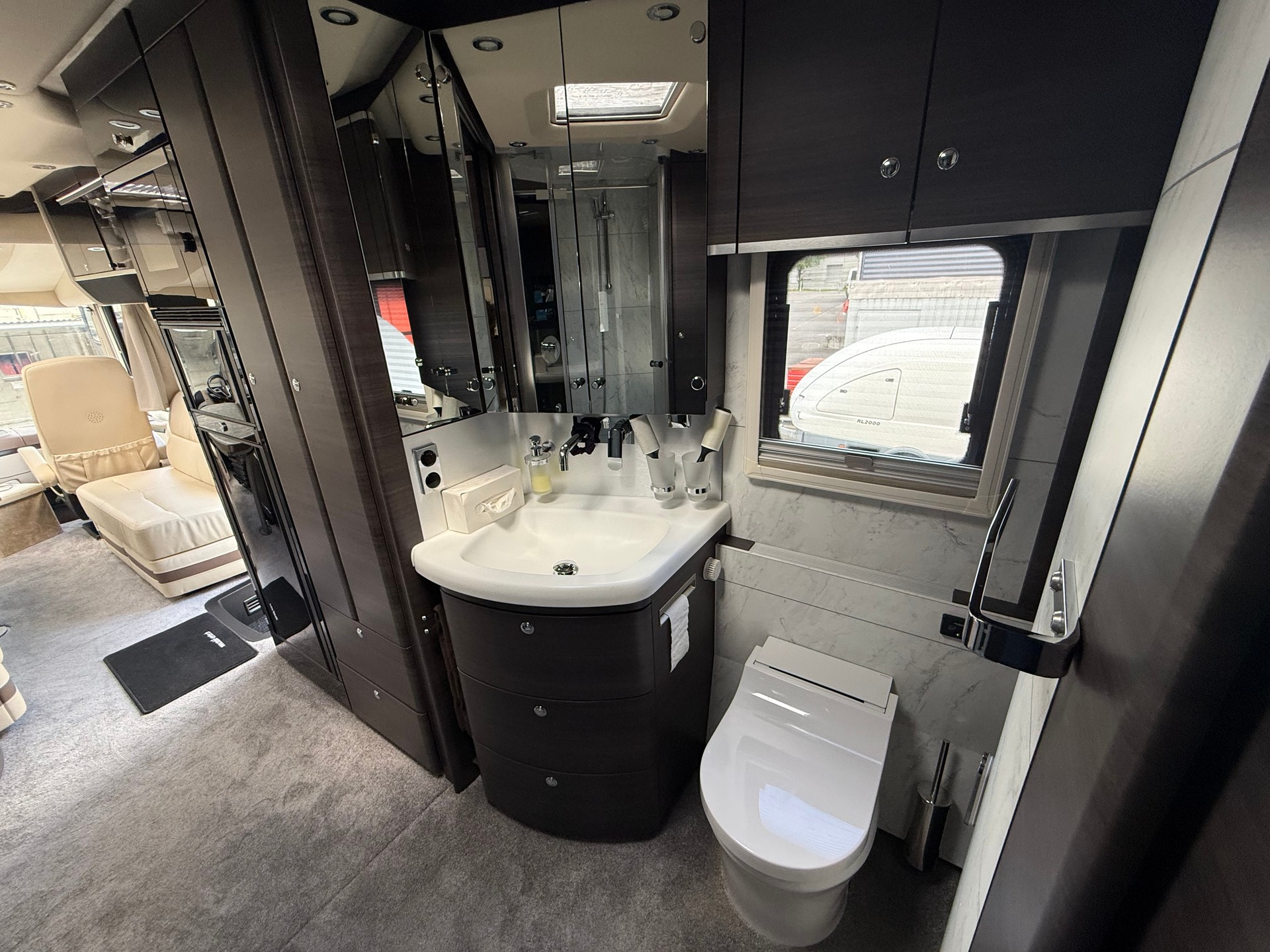CONCORDE Actros Liner 1090 GI-image-11