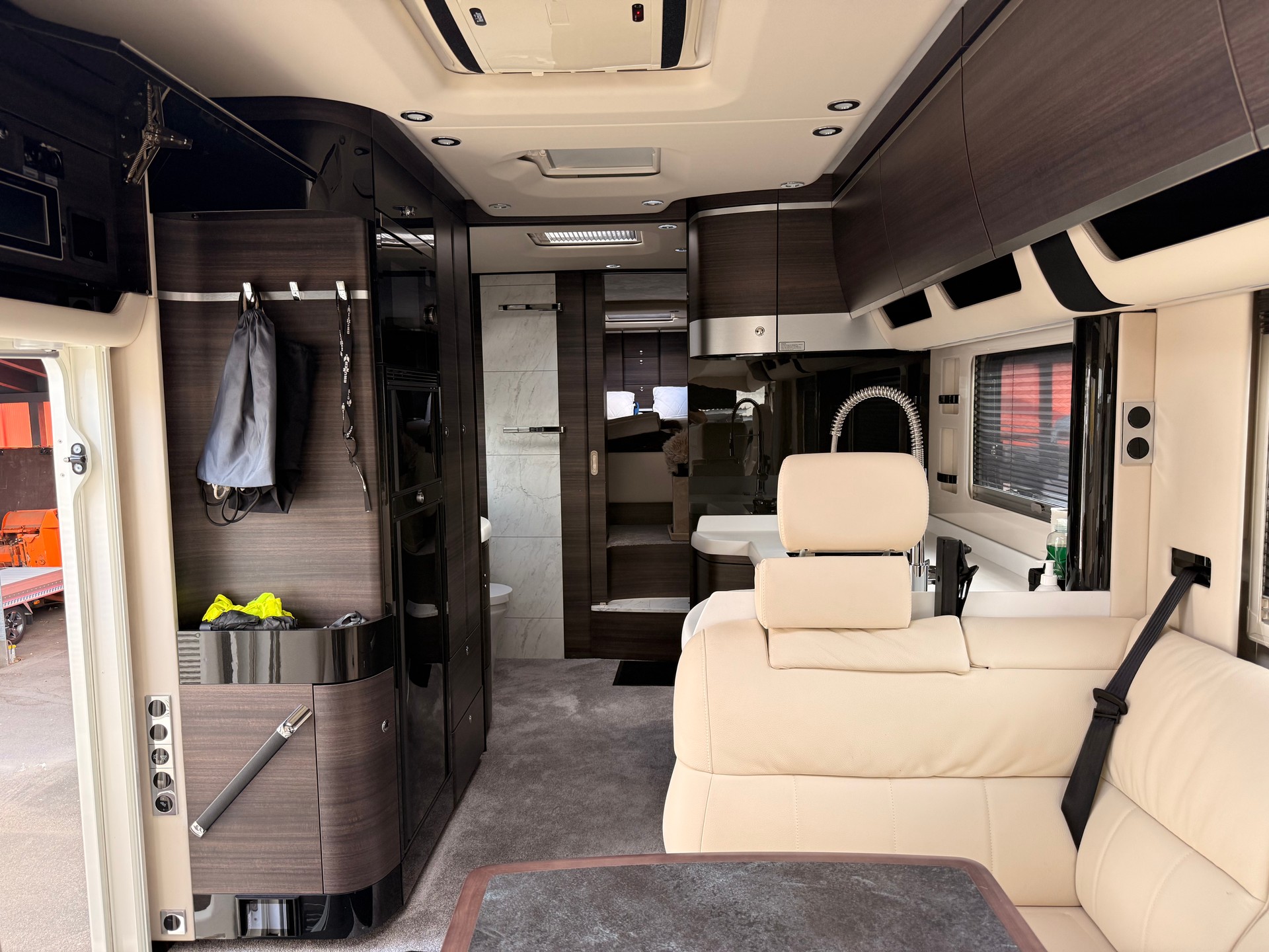 CONCORDE Actros Liner 1090 GI-image-13