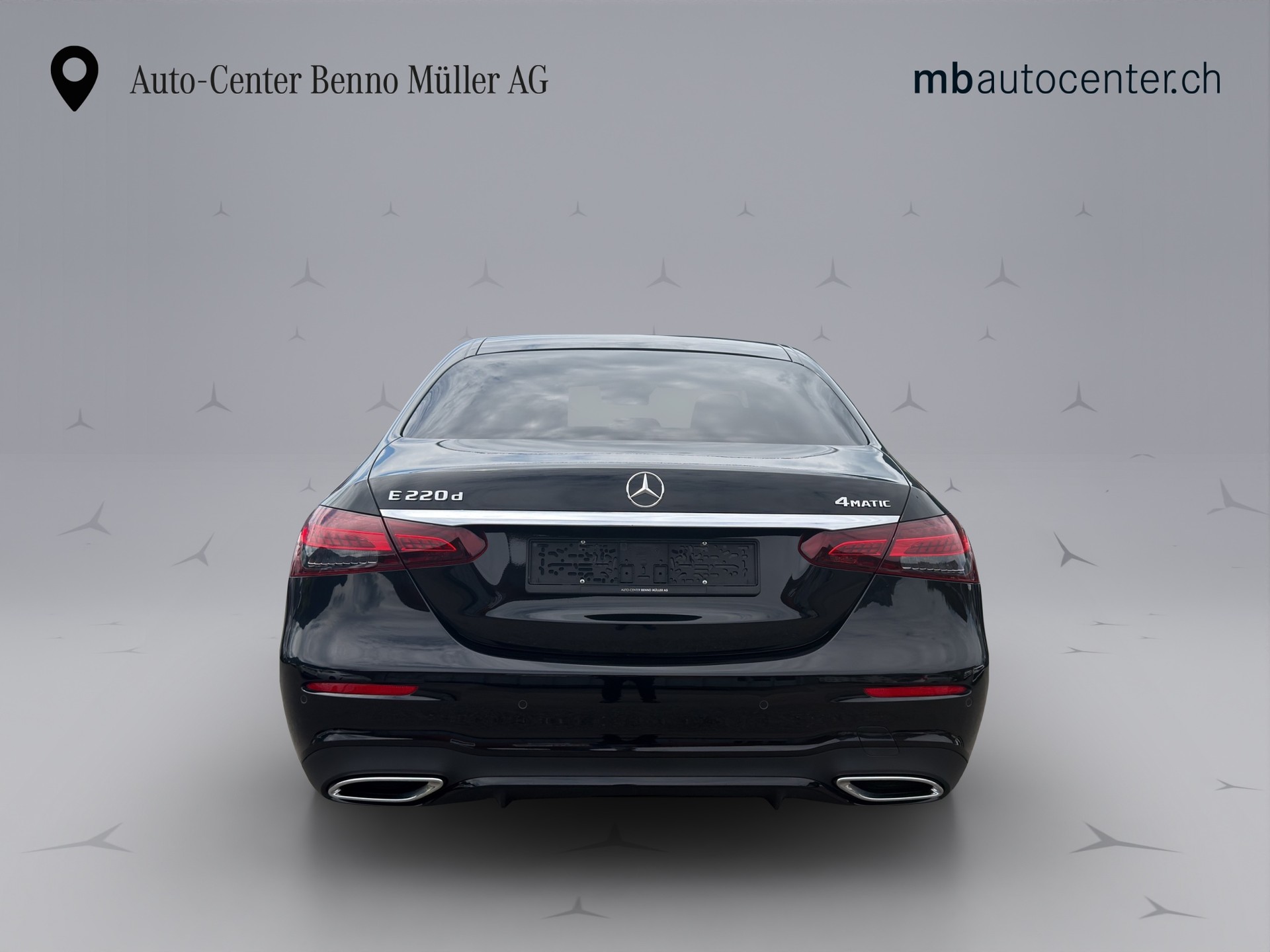 MERCEDES-BENZ E 220 d AMG Line 4matic-showroom-element-3