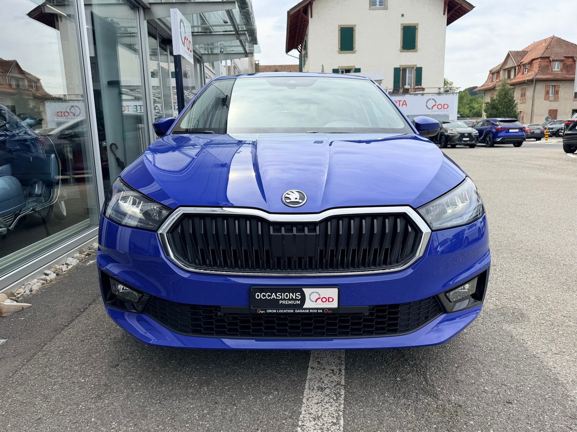 SKODA Fabia 1.0 TSI Ambition-showroom-element-1