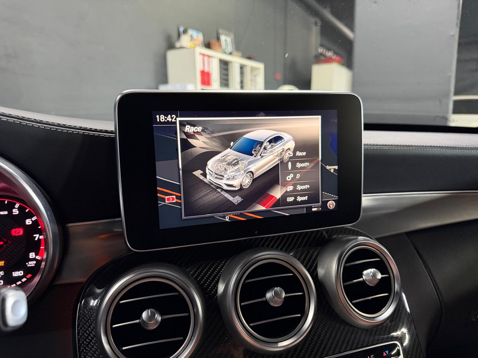 MERCEDES-BENZ C 63 S AMG All Black Performance Speedshift 2Jahre Garantie Inklusive-image-21