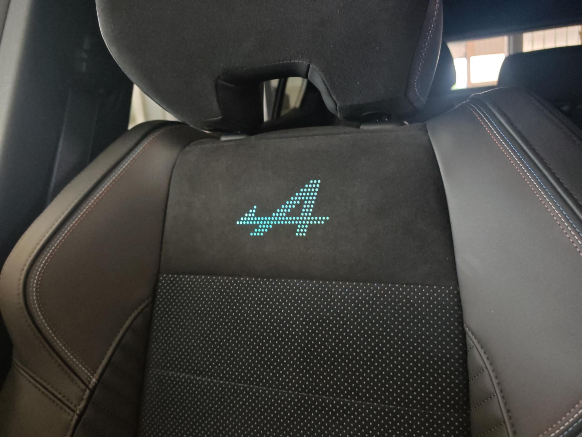 RENAULT Rafale 1.2 E-Tech Hybrid 200 Esprit Alpine-image-22