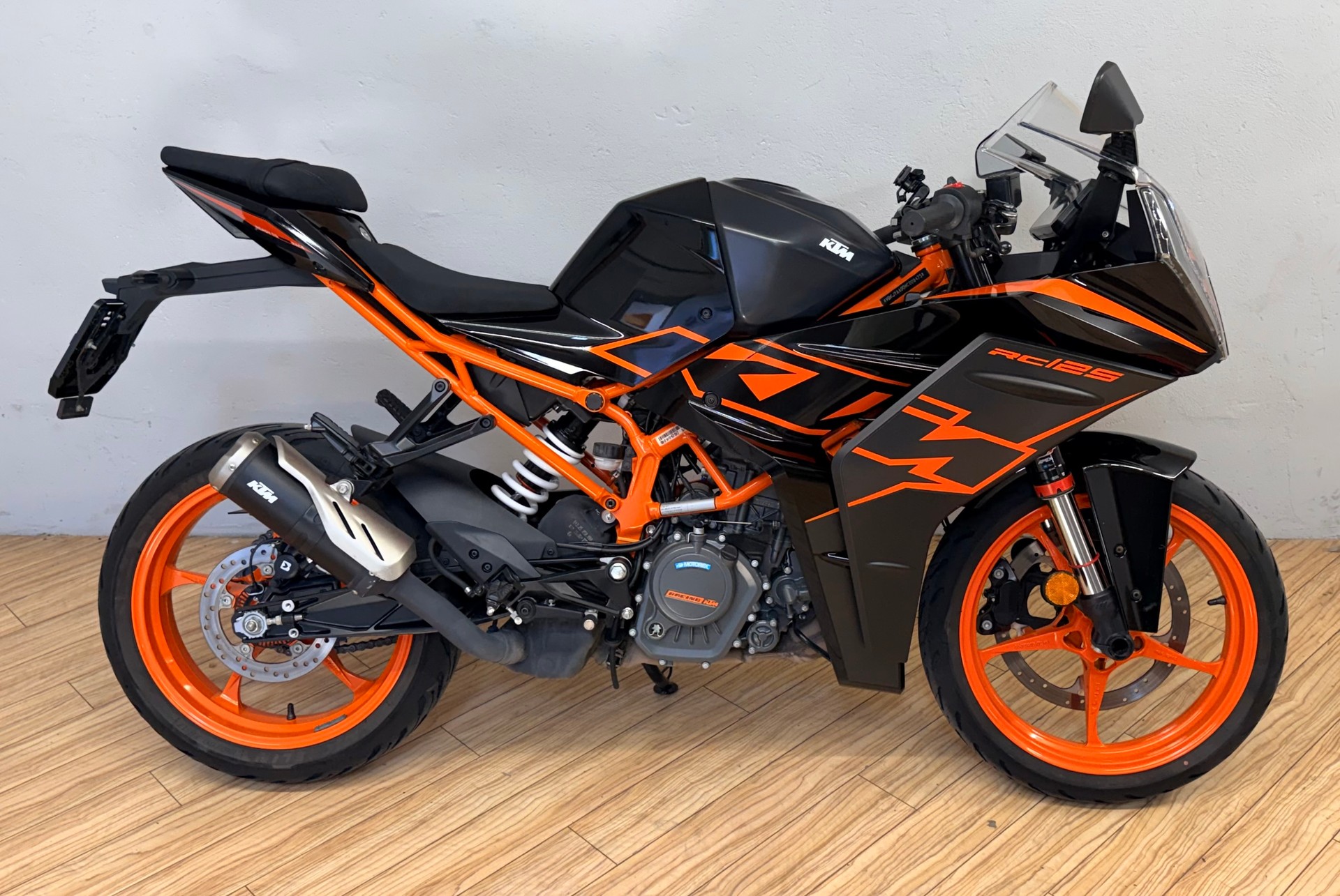 KTM RC 125-image-1