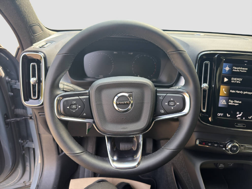VOLVO XC40 T2 Core Geartronic-image-8