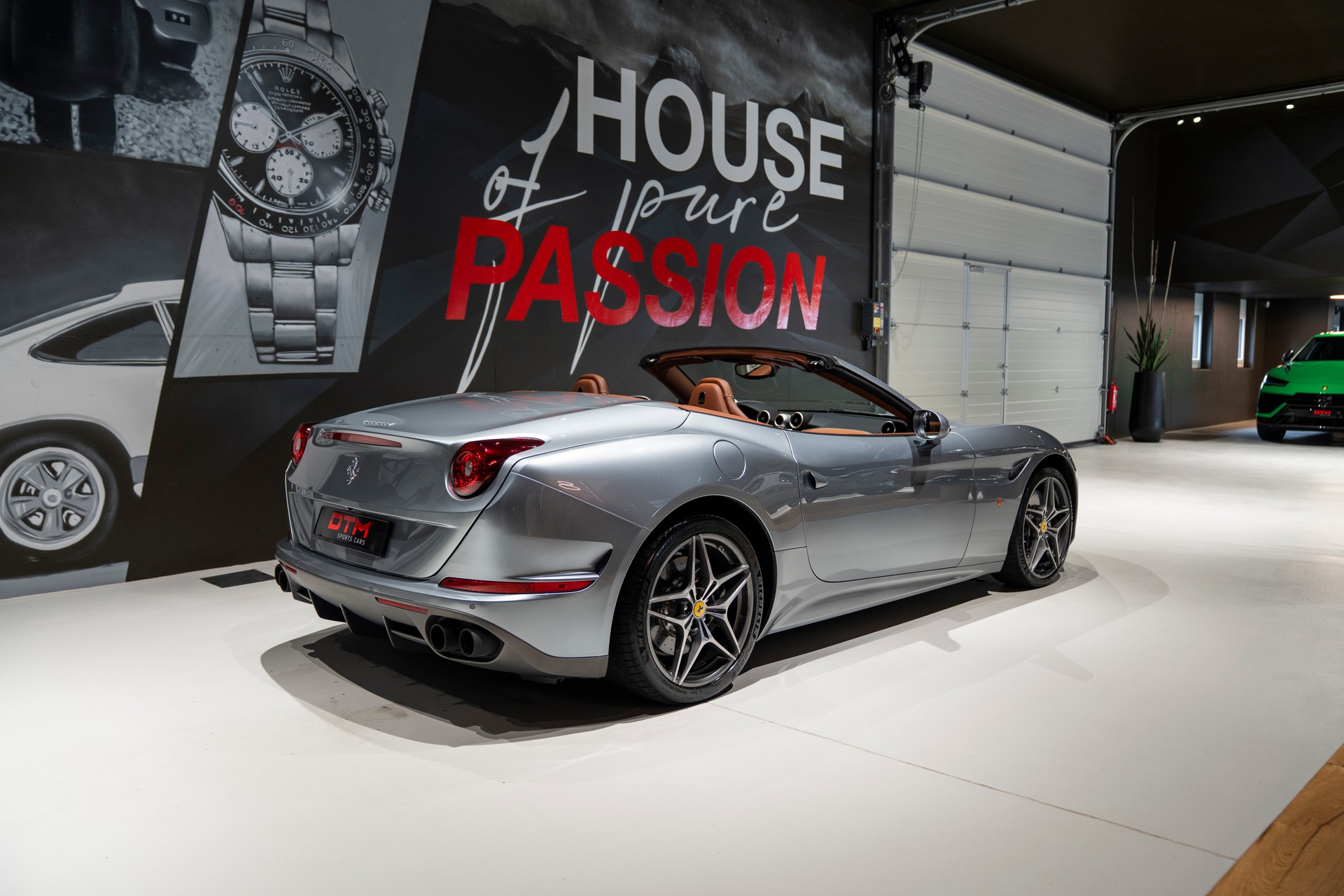 FERRARI California 3.9 V8 T-showroom-element-3