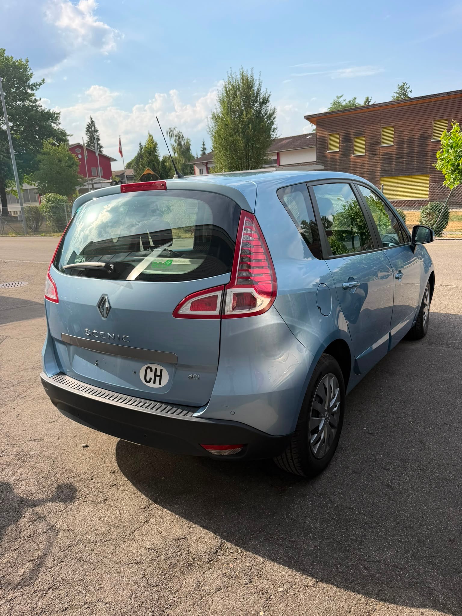RENAULT Scénic 1.5 dCi Bose EDC-showroom-element-2