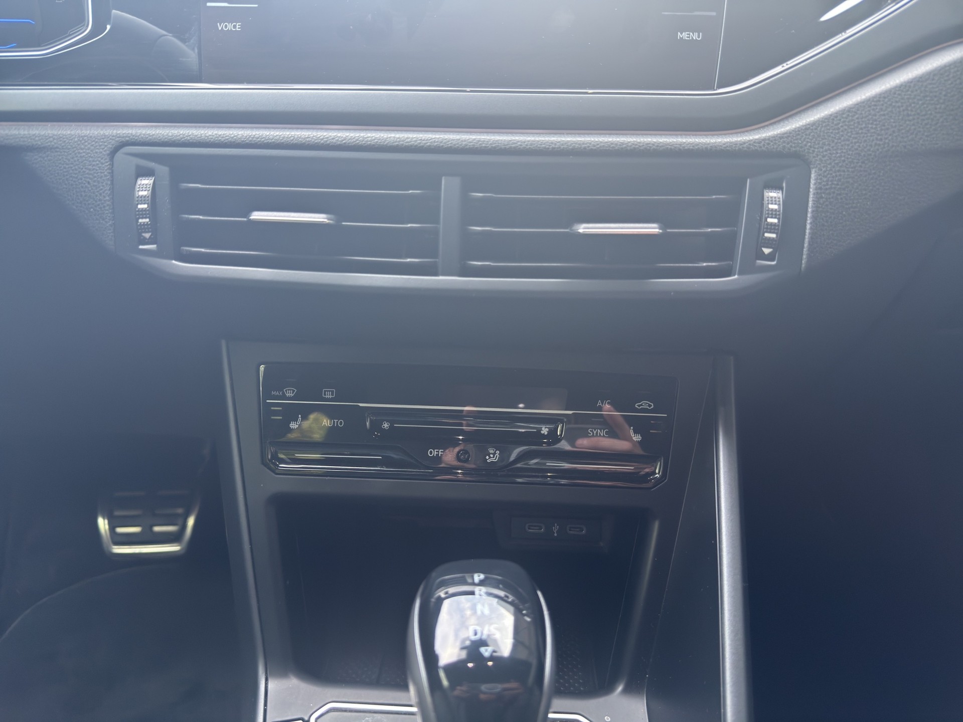VW Taigo 1.5 TSI R-Line DSG-image-9