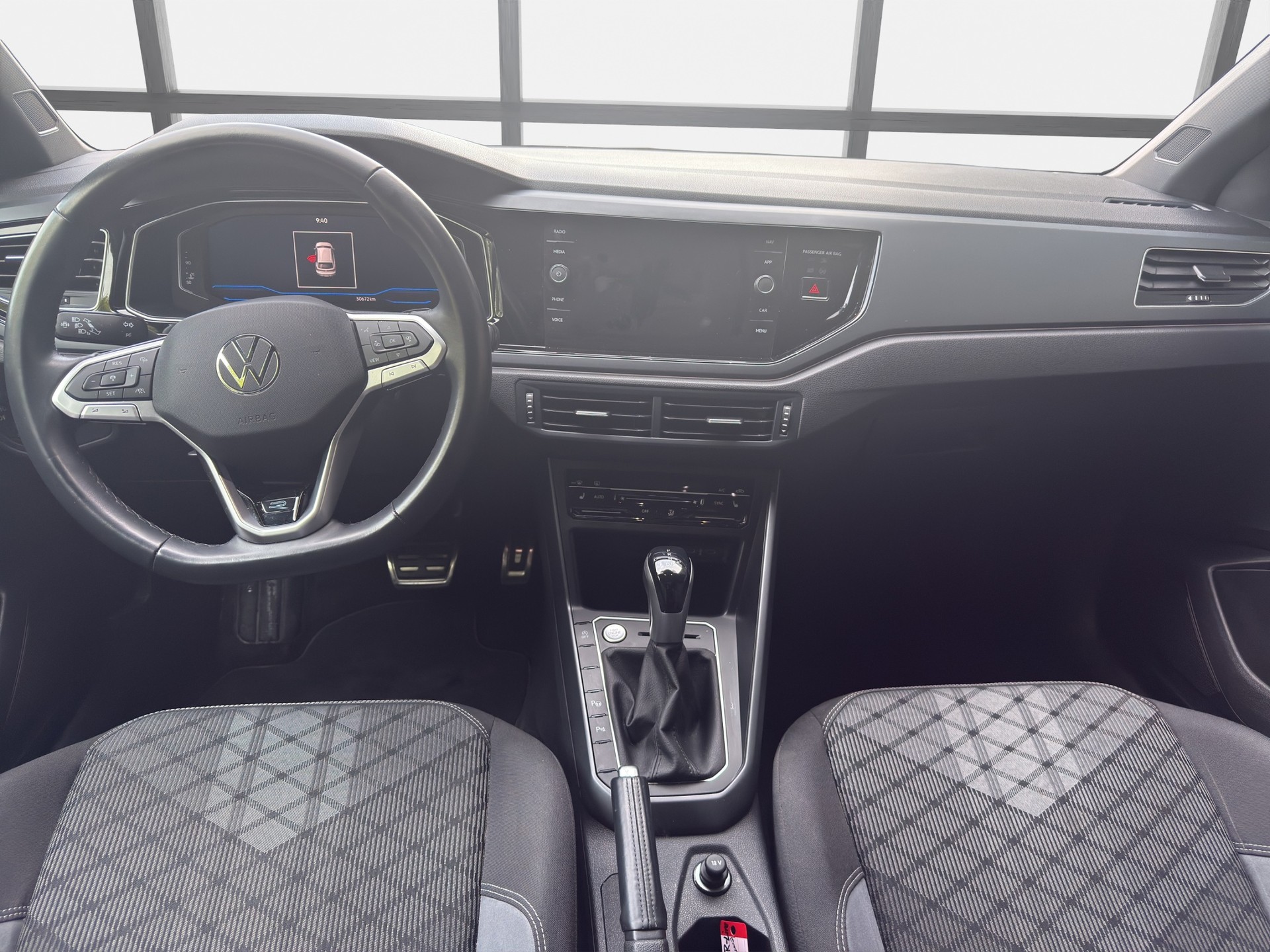VW Taigo 1.5 TSI R-Line DSG-image-7