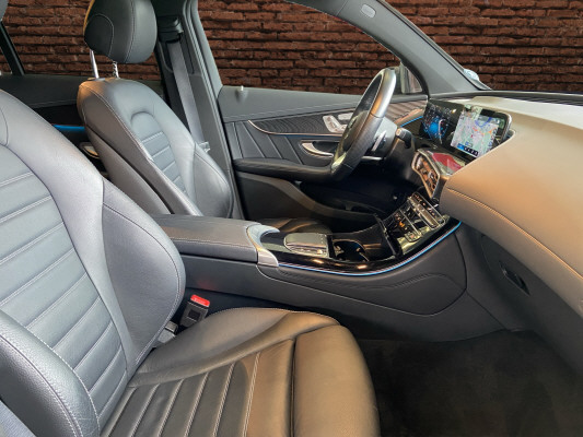 MERCEDES-BENZ EQC 400 AMG Line 4Matic-image-11