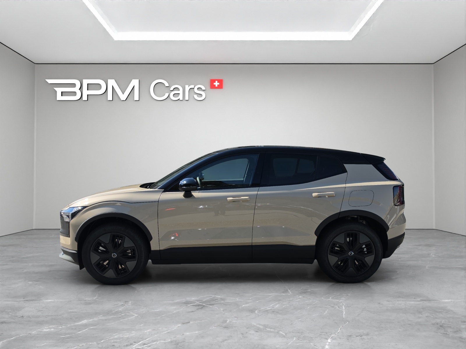 VOLVO EX30 Cross Country P8 69 kWh AWD Plus-showroom-element-1