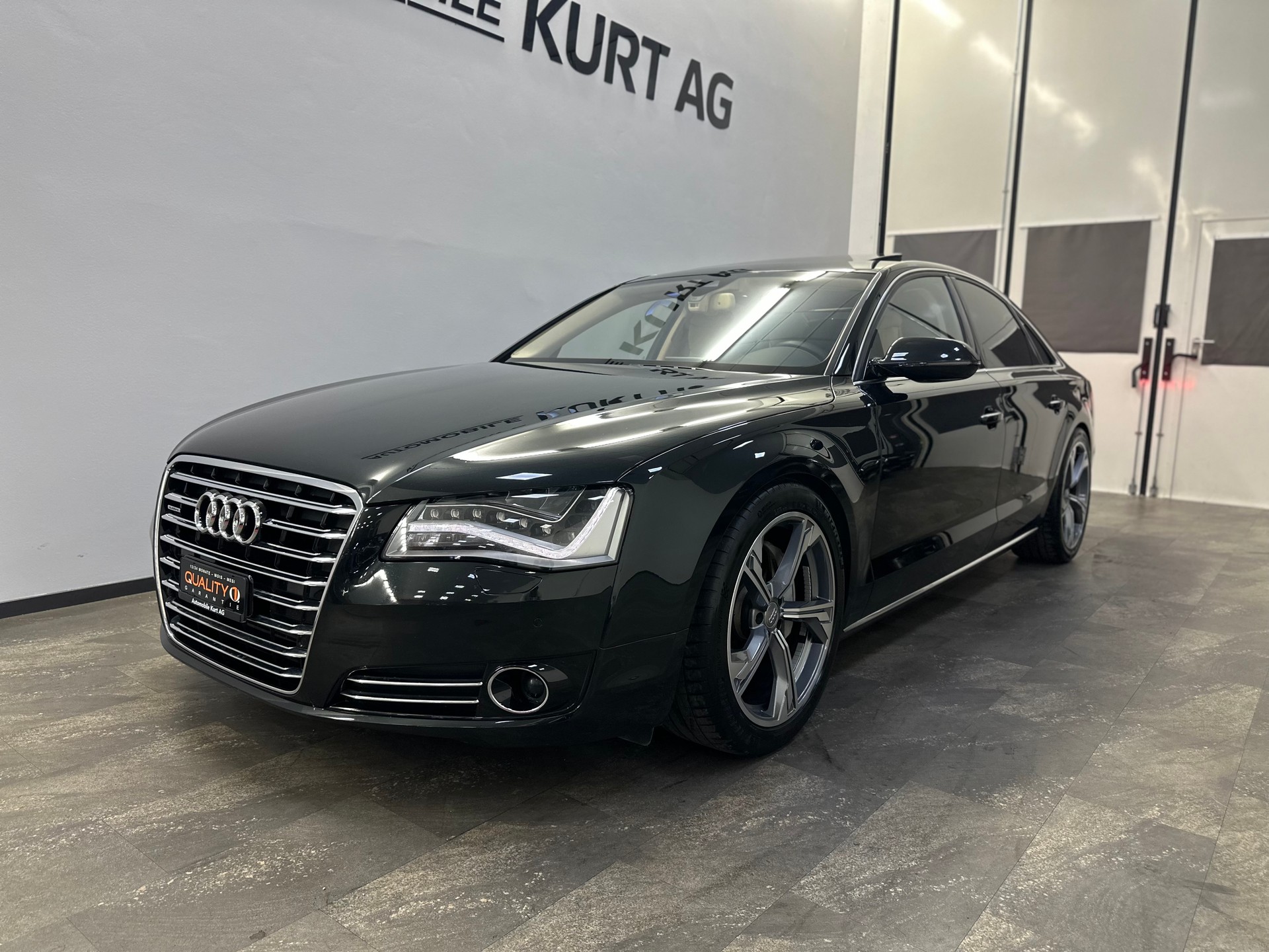 AUDI A8 3.0 TDI quattro tiptronic-image-6