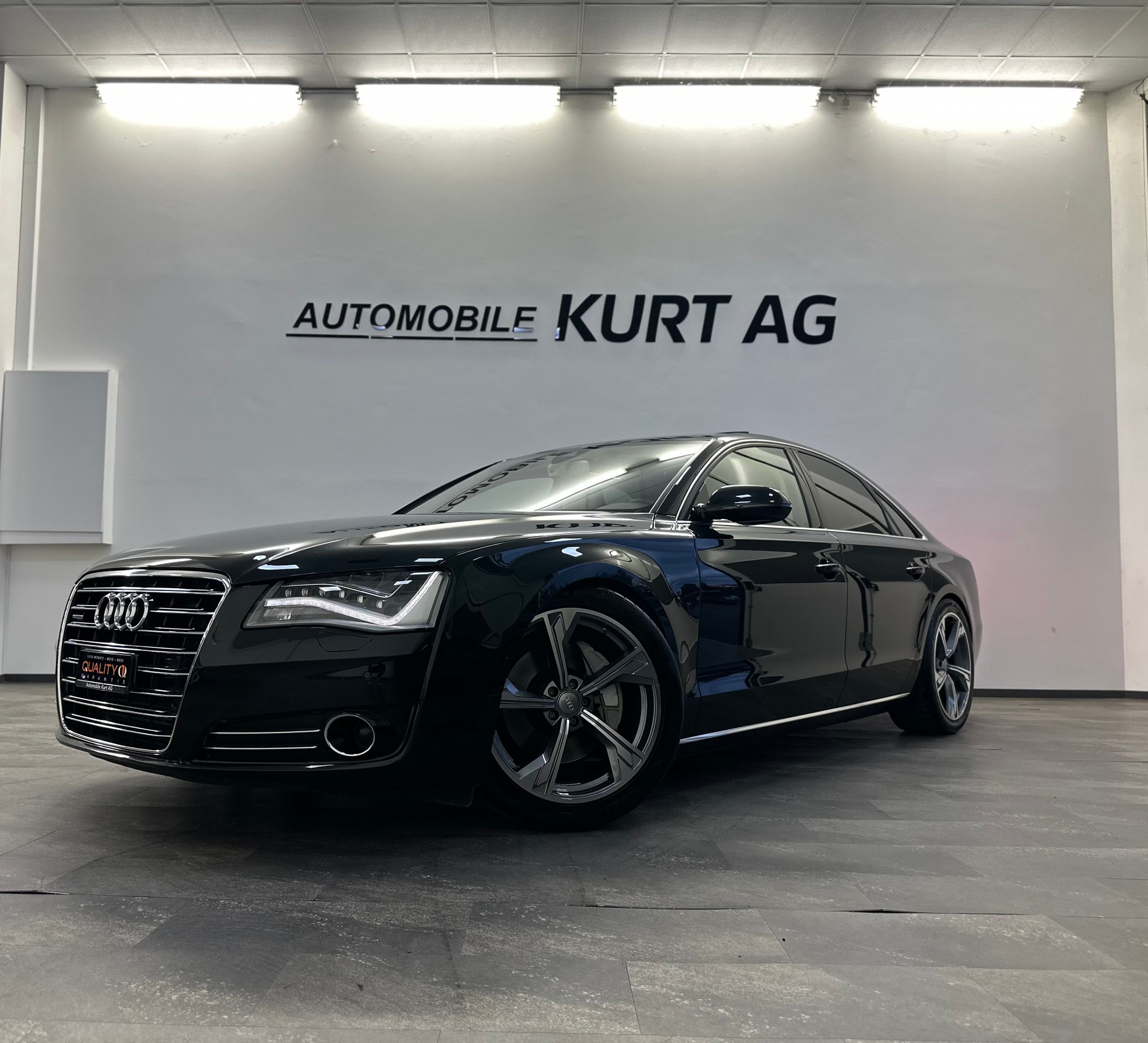 AUDI A8 3.0 TDI quattro tiptronic-showroom-element-1