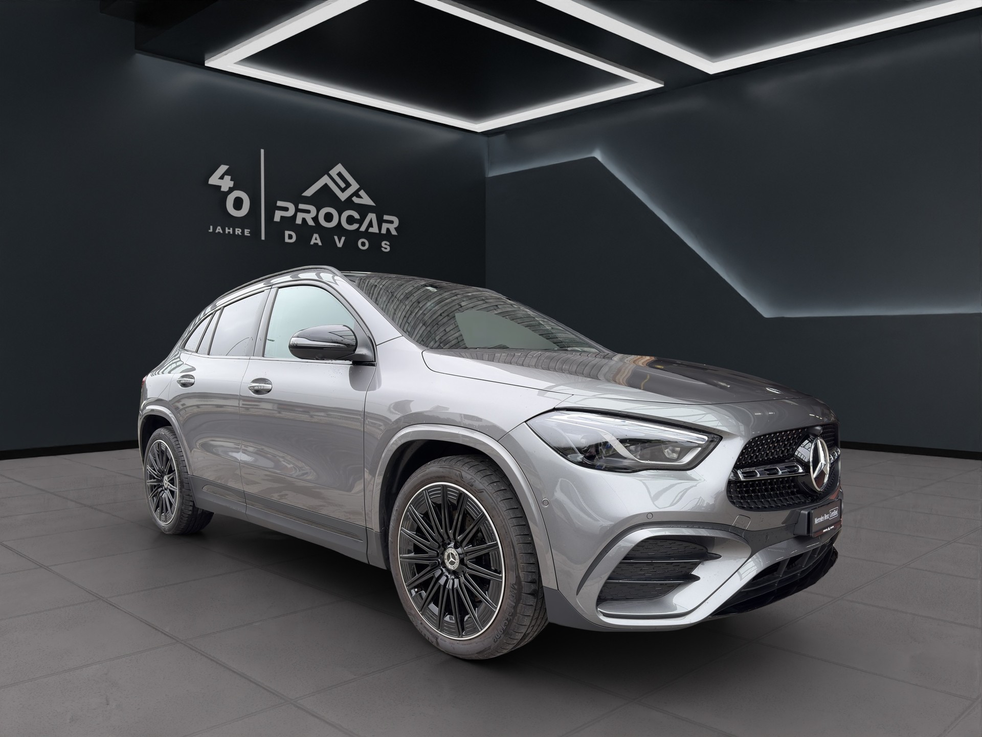 MERCEDES-BENZ GLA-Klasse H247 GLA 220 d Swiss Star AMG Line 4matic