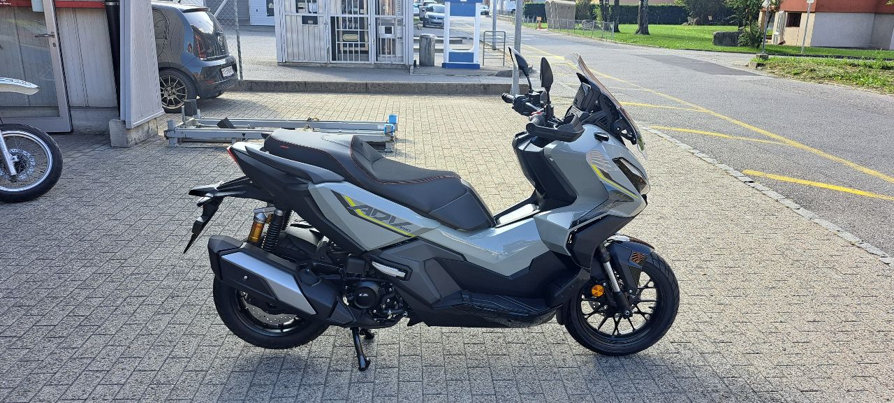 HONDA ADV 350-image-0