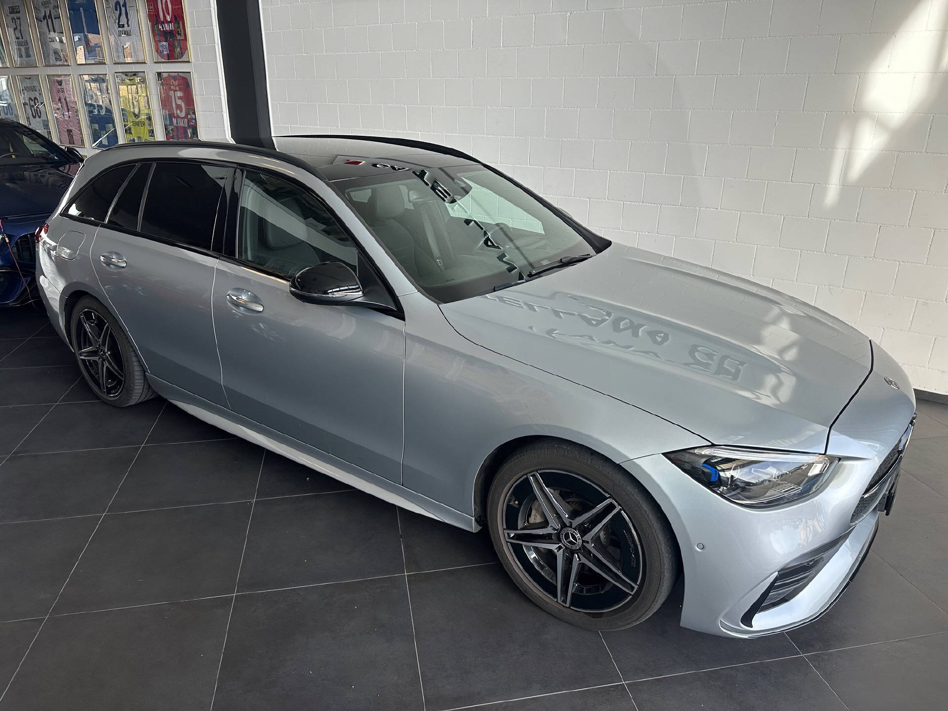 MERCEDES-BENZ C 220 d AMG Line Kombi-showroom-element-1