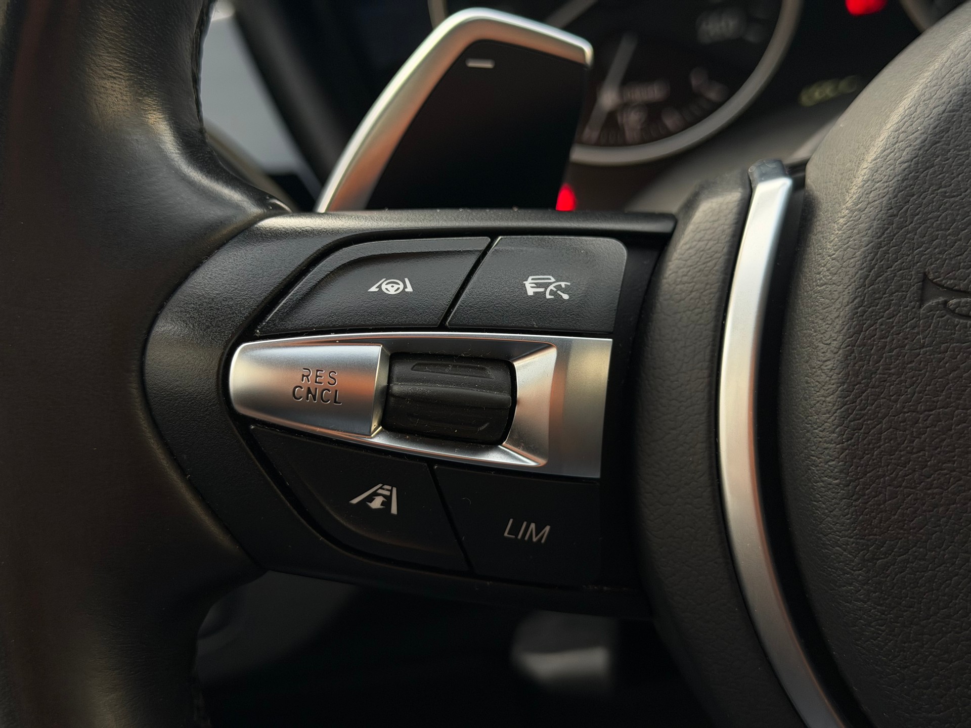 BMW X1 xDrive 25d M Sport Steptronic-image-19
