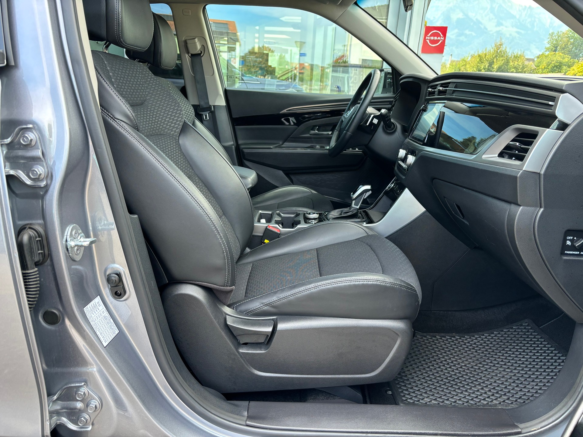 KGM-SsangYong Korando 1.5 T GDI Blackline 4WD-image-8