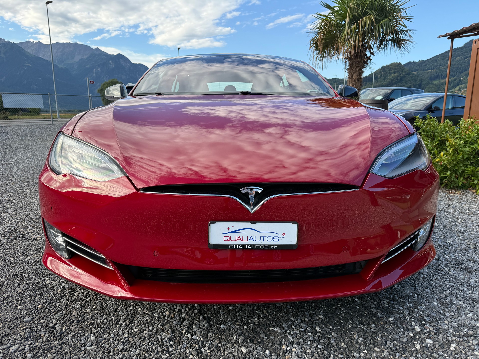 TESLA Model S Maximale-Reichweite (Neue Batterie)-showroom-element-2