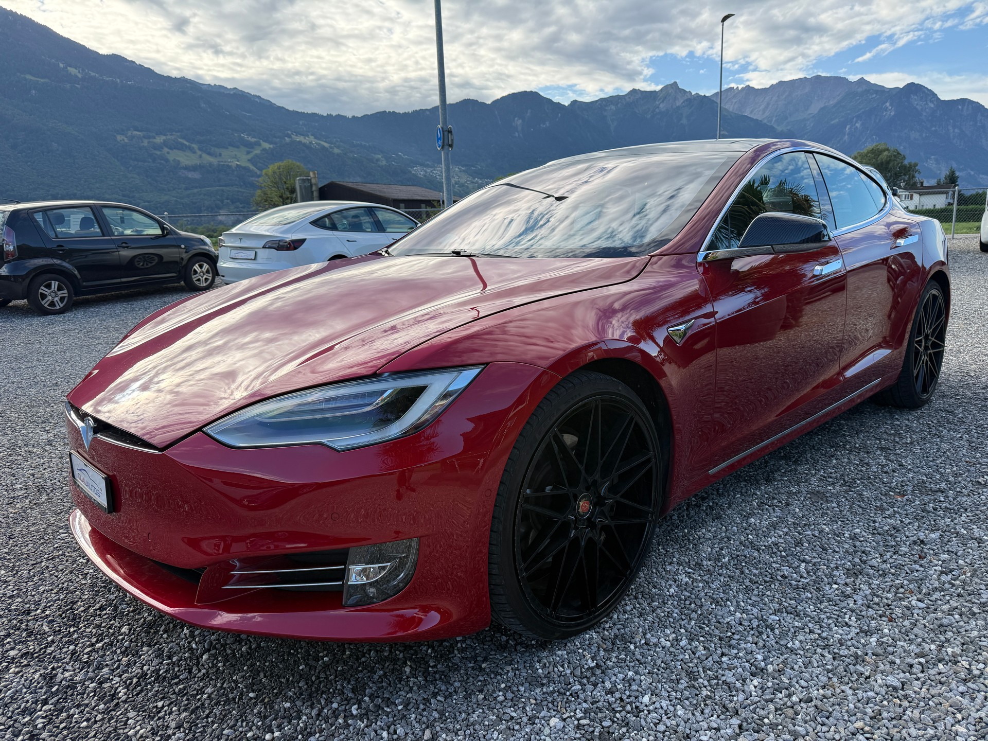 TESLA Model S Maximale-Reichweite (Neue Batterie)-showroom-element-3