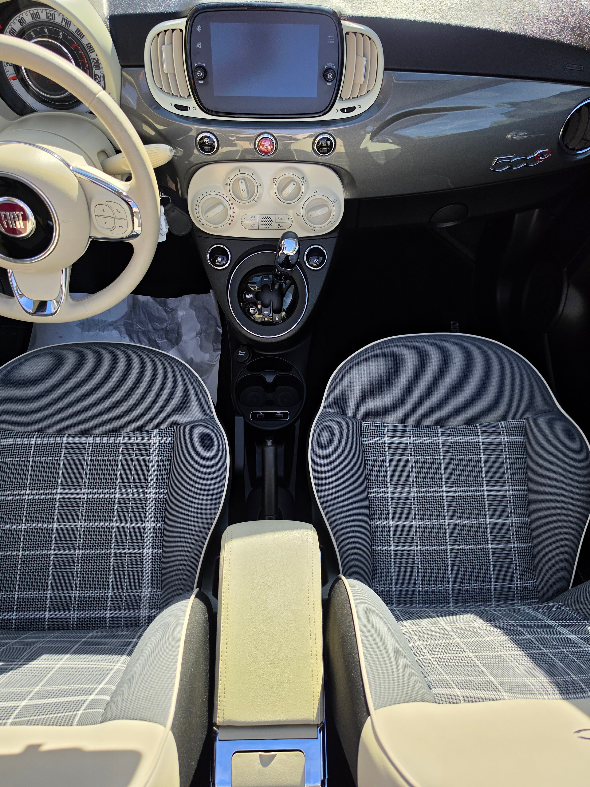 FIAT 500C 1.2 Lounge Dualogic-image-23