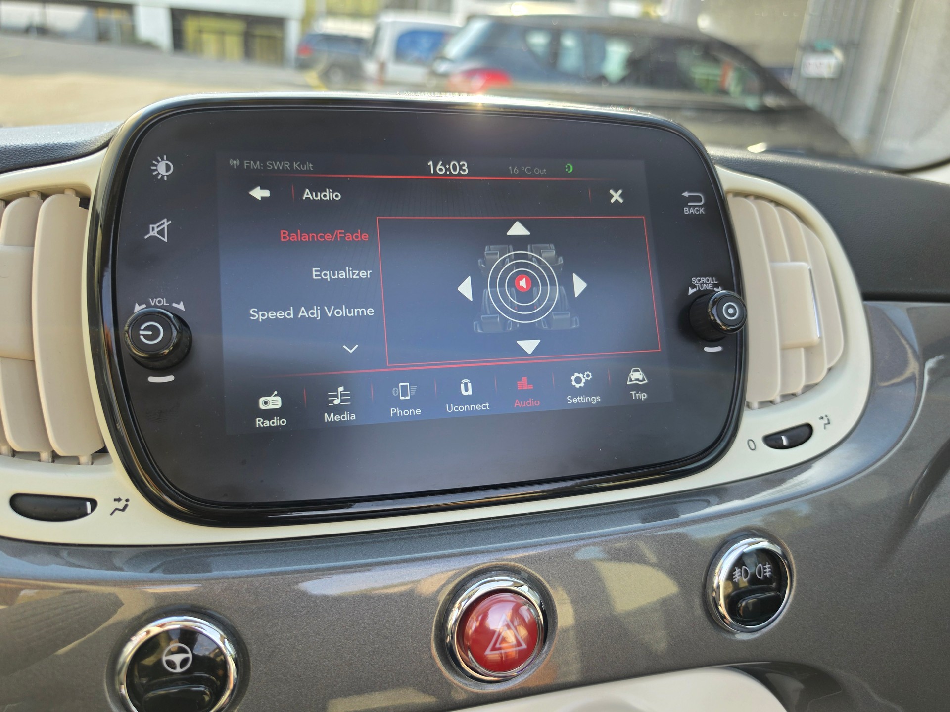 FIAT 500C 1.2 Lounge Dualogic-image-27