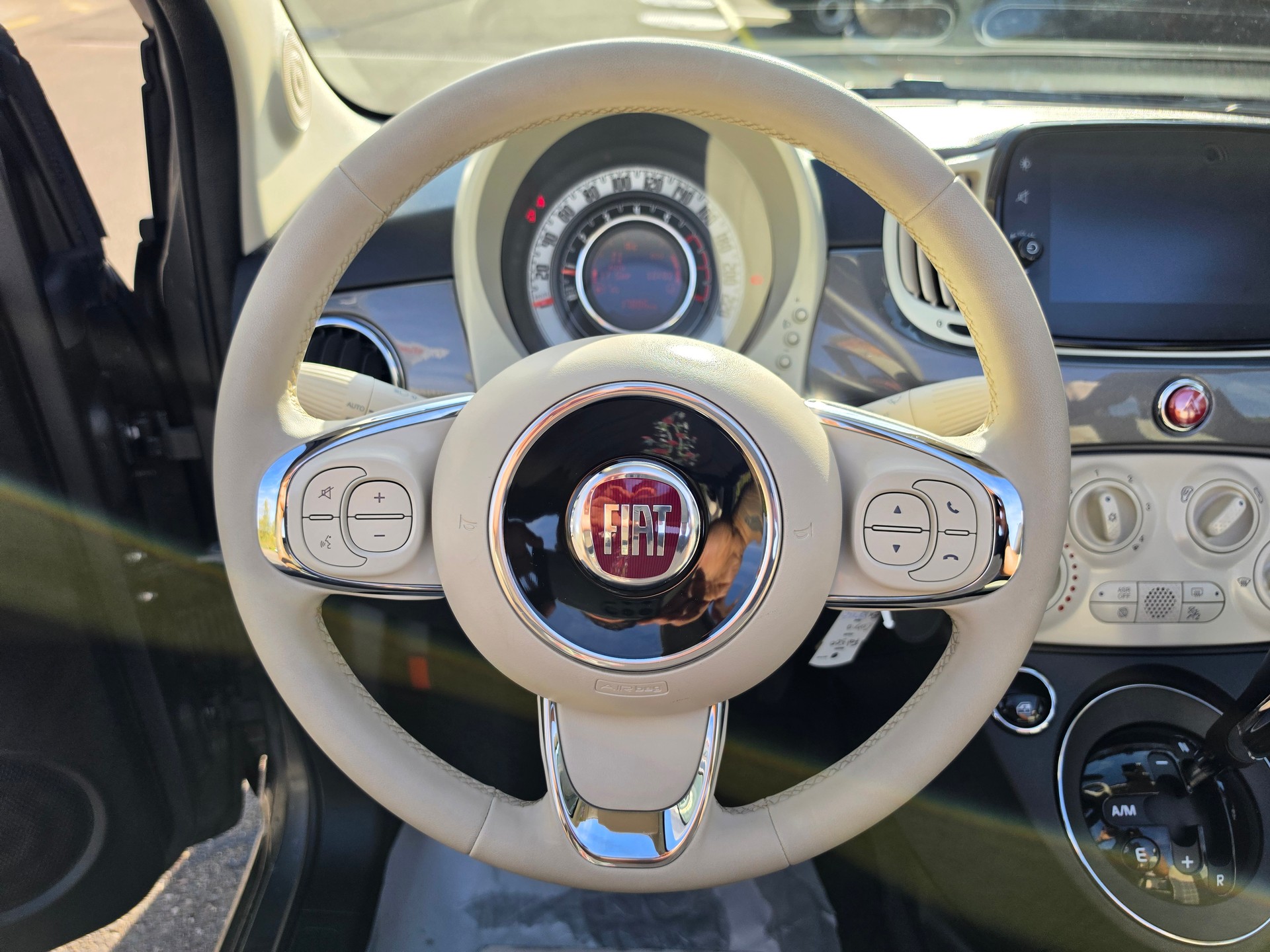 FIAT 500C 1.2 Lounge Dualogic-image-18